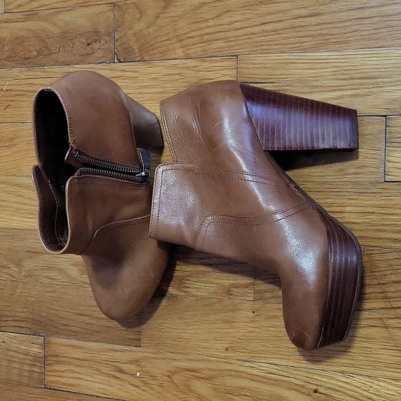 Ankle Boots - Picture 2 of 10